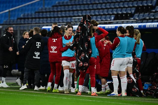 Fußball I Frauen I Saison 2025-2026 I Bundesliga I 12. Spieltag I Hamburger SV - 1. FC Köln I 08.12.2025 Jubel, Begeisterung, Enthusiasmus, Euphorie, Freude, Glücksgefühl, Heiterkeit bei: 1. FC Köln Frauen Hamburg Volkspark, Volksparkstadion, Stadion, Volkspark-Stadion Hamburg Deutschland Copyright: xLobeca FelixxSchlikisx