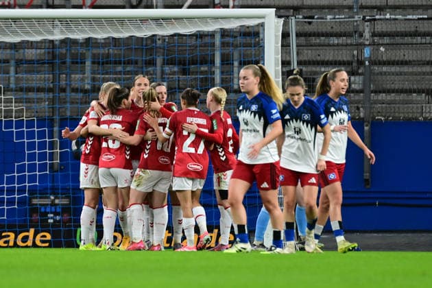 Fußball I Frauen I Saison 2025-2026 I Bundesliga I 12. Spieltag I Hamburger SV - 1. FC Köln I 08.12.2025 Jubel, Begeisterung, Enthusiasmus, Euphorie, Freude, Glücksgefühl, Heiterkeit bei: 1. FC Köln Frauen Hamburg Volkspark, Volksparkstadion, Stadion, Volkspark-Stadion Hamburg Deutschland Copyright: xLobeca FelixxSchlikisx