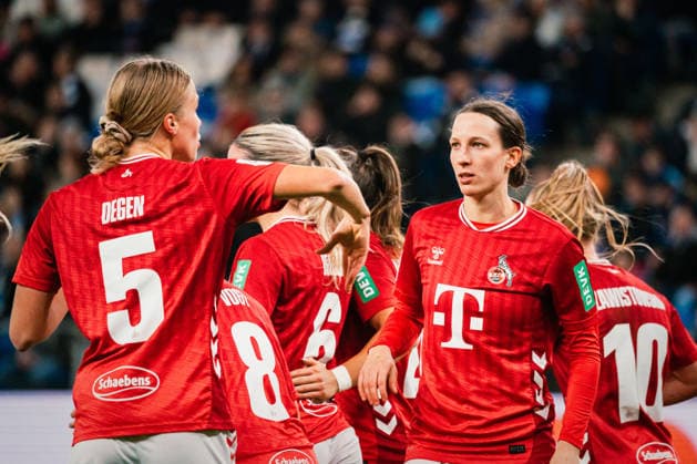 Google Pixel Frauen-Bundesliga: Hamburger SV vs. 1. FC Köln, 08.12.2025 TOR, JUBEL durch Sandra Maria Jessen (1. FC Köln, 6) zum 0:1 Fußball, Google Pixel Frauen-Bundesliga, 12. Spieltag: Hamburger SV vs. 1. FC Köln am 08.12.2025 im Volksparkstadion, Hamburg DFB REGULATIONS PROHIBIT ANY USE OF PHOTOGRAPHS AS IMAGE SEQUENCES AND OR QUASI-VIDEO. Copyright: xBEAUTIFULxSPORTS Tonhäuserx