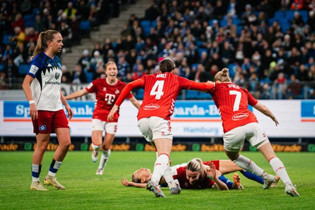 Google Pixel Frauen-Bundesliga: Hamburger SV vs. 1. FC Köln, 08.12.2025 TOR, JUBEL durch Sandra Maria Jessen (1. FC Köln, 6) zum 0:1 Fußball, Google Pixel Frauen-Bundesliga, 12. Spieltag: Hamburger SV vs. 1. FC Köln am 08.12.2025 im Volksparkstadion, Hamburg DFB REGULATIONS PROHIBIT ANY USE OF PHOTOGRAPHS AS IMAGE SEQUENCES AND OR QUASI-VIDEO. Copyright: xBEAUTIFULxSPORTS Tonhäuserx