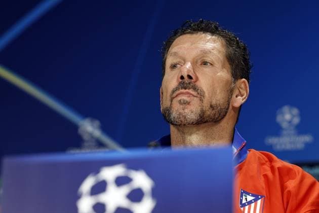 EINDHOVEN - Club Atletico de Madrid coach Diego Simeone during a press conference, PK, Pressekonferenz before the UEFA Champions League match between PSV Eindhoven and AtlÃ tico Madrid at the Phillips Stadium on December 8, 2025, in Eindhoven, Netherlands. ANP MAURICE VAN STEEN xVIxANPxSportx xxANPxIVx 544307444 originalFilename: 544307444.jpg