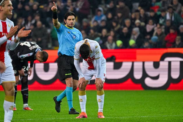 Genoa s Aaron Martin shows his disappointment during Udinese Calcio vs Genoa CFC, Italian soccer Serie A match in Udine, Italy, December 08 2025  Copyright: xAlessioxMarini IPAxSportx xipa-agency.netx xx IPA_68923393 IPA_Agency_IPA68923393