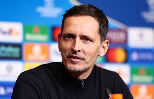 08.12.2025, Pressekonferenz mit Trainer Dino Toppmöller und Mario Götze, Fussball UEFA Champions League, FC Barcelona, Barca - Eintracht Frankfurt DFL DFB REGULATIONS PROHIBIT ANY USE OF PHOTOGRAPHS AS IMAGE SEQUENCES AND OR QUASI-VIDEO. xdcx Copyright: HMBxMedia Claus