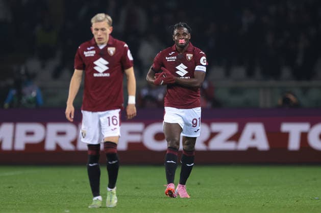 Turin, Italy, 8th December 2025. Duvan Zapata of Torino FC celebrates with a dummy in his mouth after scoring to give the side a 2-0 lead during the Torino vs AC Milan Serie A match at Stadio Grande Torino, Turin. Picture credit should read: Jonathan Moscrop Sportimage EDITORIAL USE ONLY. No use with unauthorised audio, video, data, fixture lists, club league logos or live services. Online in-match use limited to 120 images, no video emulation. No use in betting, games or single club league player publications. SPI_029_JM_TORO_MILAN SPI-4323-0029