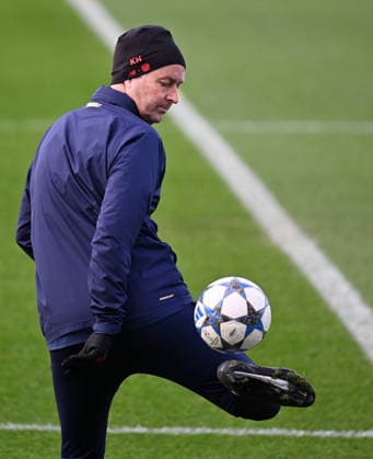 0912.2025, xophax, Fussball , UEFA Champions League , 2025 2026 , Bayer Leverkusen , Training vor dem Spiel gegen Newcastle United. Trainer Kasper Hjulmand ( Bayer 04 Leverkusen ) Leverkusen