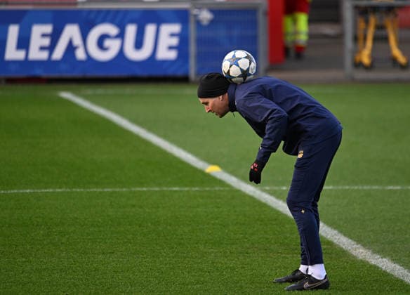 0912.2025, xophax, Fussball , UEFA Champions League , 2025 2026 , Bayer Leverkusen , Training vor dem Spiel gegen Newcastle United. Trainer Kasper Hjulmand ( Bayer 04 Leverkusen ) Leverkusen