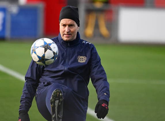 0912.2025, xophax, Fussball , UEFA Champions League , 2025 2026 , Bayer Leverkusen , Training vor dem Spiel gegen Newcastle United. Trainer Kasper Hjulmand ( Bayer 04 Leverkusen ) Leverkusen