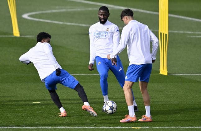 Training session ahead of Real Madrid v Manchester City - UEFA Champions League MADRID, SPAIN - DECEMBER 9: Antonio Rudiger (C) of Real Madrid attends the training session ahead of UEFA Champions League week 6 football match against Manchester City at Valdebebas training grounds in Madrid, Spain on December 9, 2025. Burak Akbulut Anadolu Madrid Spain. Editorial use only. Please get in touch for any other usage.  Copyright: x2025xAnadoluxBurakxAkbulutx