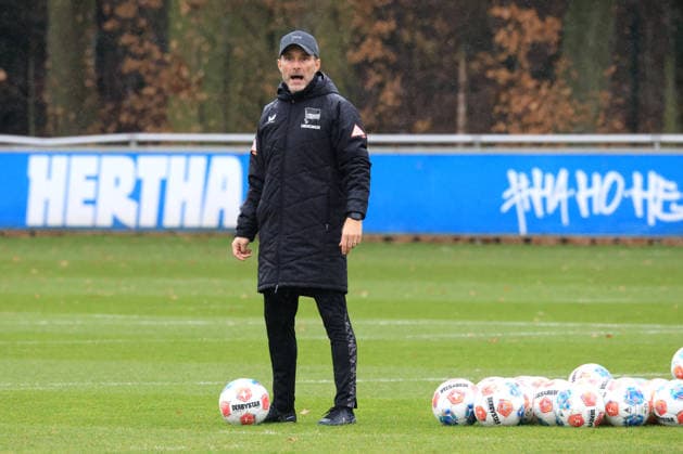 DEU, DFL, 2. FBL Hertha BSC, Training, 09.12.2025, Sportforum, Berlin, DEU, DFL, 2. FBL Hertha BSC, Training, im Bild Cheftrainer Stefan Leitl (Hertha BSC Berlin) DFL - regulations prohibit any use of Photographs as image sequences and or quasi-video