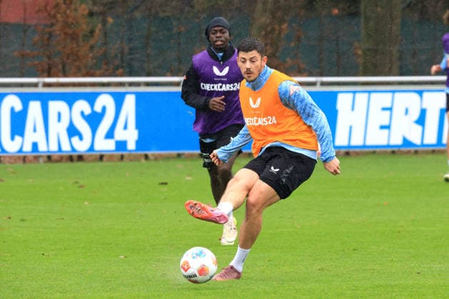 DEU, DFL, 2. FBL Hertha BSC, Training, 09.12.2025, Sportforum, Berlin, DEU, DFL, 2. FBL Hertha BSC, Training, im Bild Diego Demme (Hertha BSC Berlin 6) DFL - regulations prohibit any use of Photographs as image sequences and or quasi-video