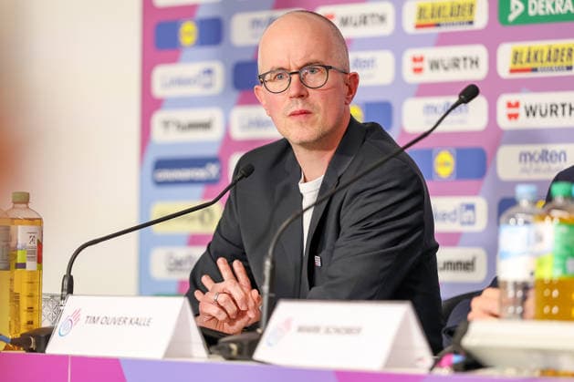 09.12.2025, Handball WM Frauen, Viertelfinale, Deutschland - Brasilien, 27th IHF Women s Handball World Championship, WM, Weltmeisterschaft Westfalenhalle Dortmund: Tim Oliver Kalle bei der Pressekonferenz vor dem Spiel Nordrhein-Westfalen Deutschland
