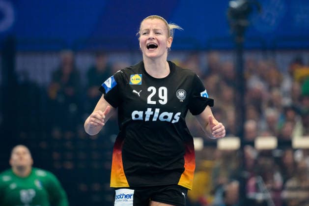 Handball, Frauen WM, Viertelfinale: Deutschland - Brasilien Antje Döll Doell (Deutschland) Dortmund Westfalenhalle Nordrhein-Westfalen Deutschland