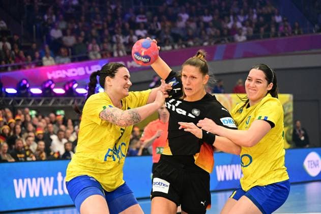 09.12.2025 xkhx Dormund, Westfallenhalle, Länderspiel Handball-WM der Frauen Viertelfinale Handball-Nationalmannschaft Deutschland gegen Nationalteam Brasilien Xenia Smits (GER)