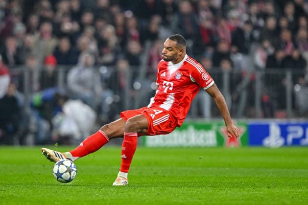 Jonathan Tah (FC Bayern München) controls the Ball during the UEFA Champions League 2025 26 League Phase MD6 match between FC Bayern München and Sporting Clube de Portugal at Football Arena Munich on December 9, 2025 in Munich, Germany. (Photo by xxx DeFodi Images)