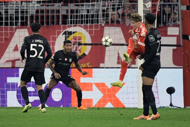 09.12.2025, xemx, Fussball UEFA Champions League, FC Bayern Muenchen - Sporting Lissabon v.l. Torchance Lennart Karl (FC Bayern Muenchen) (DFL DFB REGULATIONS PROHIBIT ANY USE OF PHOTOGRAPHS as IMAGE SEQUENCES and or QUASI-VIDEO) Muenchen