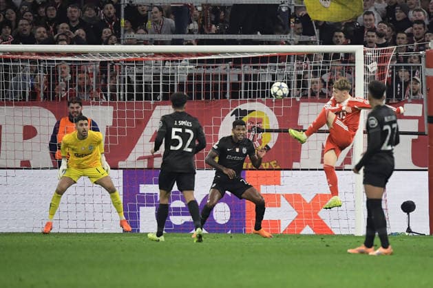 09.12.2025, xemx, Fussball UEFA Champions League, FC Bayern Muenchen - Sporting Lissabon v.l. Torchance Lennart Karl (FC Bayern Muenchen) Rui Silva (Sporting Lissabon) (DFL DFB REGULATIONS PROHIBIT ANY USE OF PHOTOGRAPHS as IMAGE SEQUENCES and or QUASI-VIDEO) Muenchen