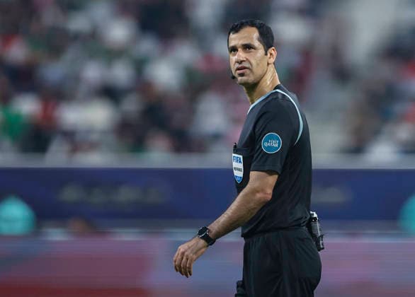 Algeria v Iraq : FIFA Arab Cup 2025 Qatari referee Abdulrahman Al Jassim gestures during the Group D FIFA Arab Cup 2025 match between Algeria and Iraq at Khalifa International Stadium in Doha, Qatar, on December 09, 2025. DOHA Qatar Copyright: xNOUSHADxTHEKKAYILx