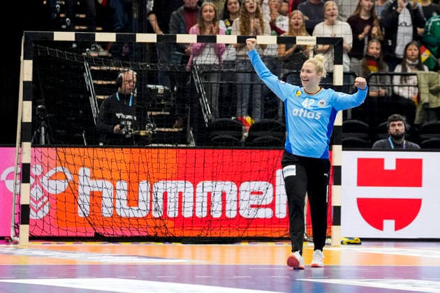 goalkeeper Katharina Filter (Germany) celebrates during the 27th IHF Women s Handball World Championship, WM, Weltmeisterschaft Quarter final match between Germany and Brazil at Westfalenhalle on December 9, 2025 in Dortmund, Germany. (Photo by Alex Gottschalk DeFodi Images)
