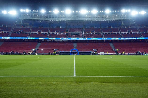 09.12.2025, xslx, Fussball UEFA Champions League, FC Barcelona, Barca - Eintracht Frankfurt v.l. Stadionansicht Innenraum, Rasen Barcelona