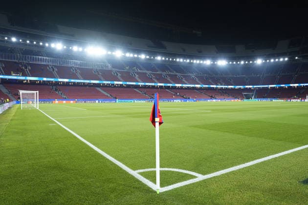 09.12.2025, xslx, Fussball UEFA Champions League, FC Barcelona, Barca - Eintracht Frankfurt v.l. Stadionansicht Innenraum, Rasen Barcelona