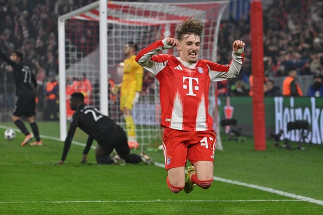 09.12.2025, xjrdrx, Fussball UEFA Champions League, FC Bayern Muenchen - Sporting Lissabon v.l. Torjubel nach dem Tor zum celebrating the goal celebrate 2:1 durch Lennart Karl (FC Bayern Muenchen) (DFL DFB REGULATIONS PROHIBIT ANY USE OF PHOTOGRAPHS as IMAGE SEQUENCES and or QUASI-VIDEO) Muenchen