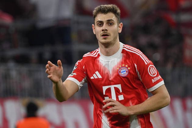 09.12.2025, xjrdrx, Fussball UEFA Champions League, FC Bayern Muenchen - Sporting Lissabon v.l. Josip Stanisic (FC Bayern Muenchen) (DFL DFB REGULATIONS PROHIBIT ANY USE OF PHOTOGRAPHS as IMAGE SEQUENCES and or QUASI-VIDEO) Muenchen