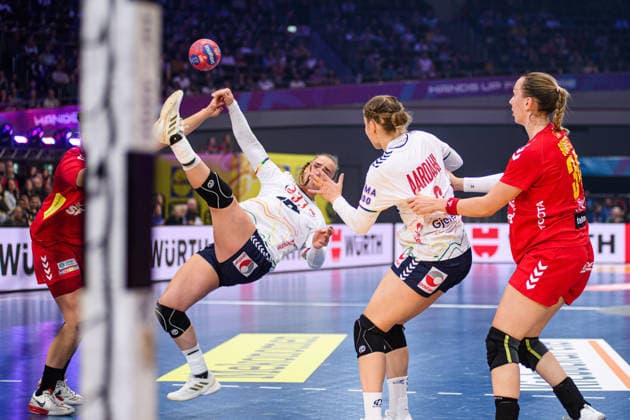 DORTMUND, GERMANY - 9 DECEMBER, 2025: Deila Thale Rushfeldt - Women s Handball World Championship, WM, Weltmeisterschaft 2025 Norway vs Montenegro at Westfallenhalle.  Copyright: xVitaliixKliuievx