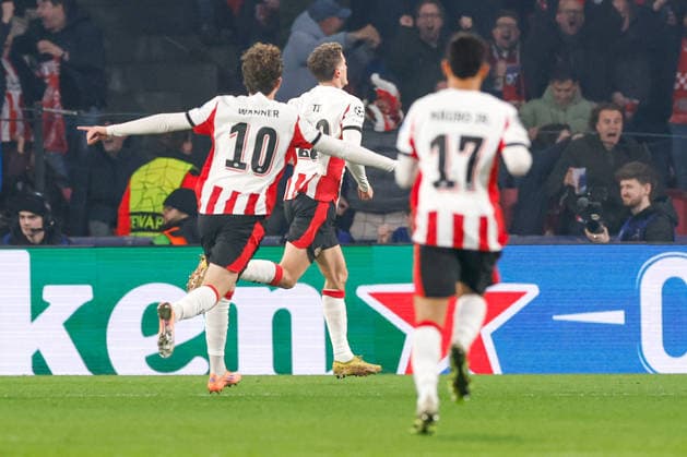 2025-12-09 PSV Eindhoven v Atletico Madrid - UEFA Champions League 2025 26 League Phase MD6 EINDHOVEN, NETHERLANDS - DECEMBER 9: Guus Til of PSV Eindhoven celebrates after scoring his teams first goal during the UEFA Champions League 2025 26 League Phase MD6 match between PSV Eindhoven and Atletico Madrid at Phillips Stadion on December 9, 2025 in Eindhoven, Netherlands. Eindhoven Phillips Stadion Netherlands Content not available for redistribution in The Netherlands directly or indirectly through any third parties. Copyright: xBenxGalx