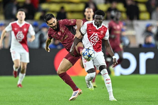 Monaco v Galatasaray - UEFA Champions League MONACO, MONACO - DECEMBER 09: Ilkay Gundogan (L) of Galatasaray in action against Lamine Camara of Monaco during the UEFA Champions League group stage week 6 match between Monaco and Galatasaray at Stade Louis II in Monaco, Monaco on December 09, 2025. Mustafa Yalcin Anadolu Monaco Monaco. Editorial use only. Please get in touch for any other usage.  Copyright: x2025xAnadoluxMustafaxYalcinx