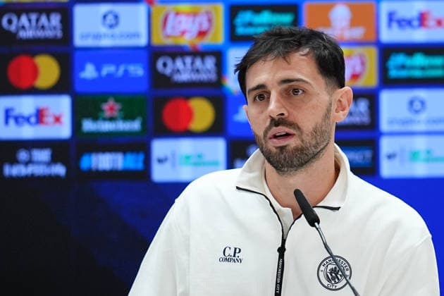 December 9, 2025, Madrid, Madrid, Spain: Bernardo Silva of Manchester City attends his press conference, PK, Pressekonferenz ahead of their UEFA Champions League 2025 26 match against Real Madrid CF at Bernabeu stadium on December 09, 2025, in Madrid, Spain. Madrid Spain - ZUMAa181 20251209_zaa_a181_062 Copyright: xDennisxAgyemanx