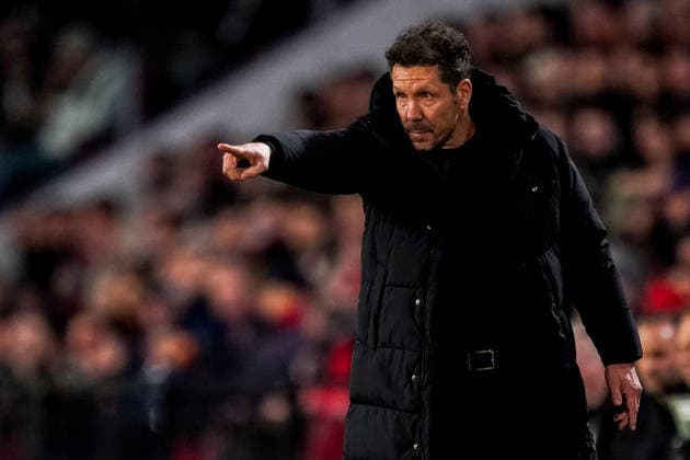 EINDHOVEN, NETHERLANDS - DECEMBER 9: Atletico de Madrid head coach Diego Simeone gestures during the UEFA Champions League 2025 26 League Phase MD6 match between PSV Eindhoven and Atletico de Madrid at PSV Stadion on December 9, 2025 in Eindhoven, Netherlands. (Photo by Rene Nijhuis) SPO  Copyright: xRenexNijhuis