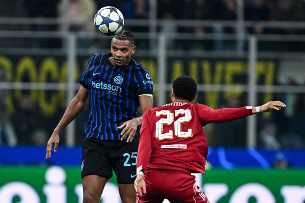Cm Milano 09 12 2025 - Champions League Inter-Liverpool foto Cristiano Mazzi Image nella foto: Manuel Akanji-Hugo Ekitike 