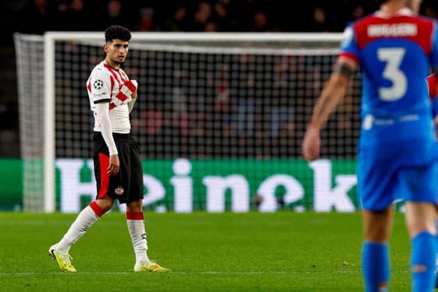 2025-12-09 PSV Eindhoven v Atletico Madrid - UEFA Champions League 2025 26 League Phase MD6 EINDHOVEN, NETHERLANDS - DECEMBER 9: Ricardo Pepi of PSV Eindhoven looks on during the UEFA Champions League 2025 26 League Phase MD6 match between PSV Eindhoven and Atletico Madrid at Phillips Stadion on December 9, 2025 in Eindhoven, Netherlands. Eindhoven Phillips Stadion Netherlands Content not available for redistribution in The Netherlands directly or indirectly through any third parties. Copyright: xBenxGalx