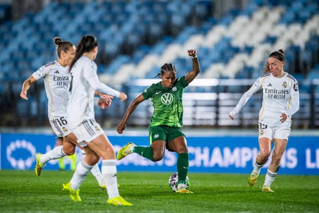 Real Madrid v VfL Wolfsburg, UEFA Women s Champions League, Madrid, Spain MADRID, SPAIN - DECEMBER 09: Lineth Beerensteyn of VfL Wolfsburg in action during the UEFA Women s Champions League 2025 26 match between Real Madrid CF and VfL Wolfsburg at Estadio Alfredo Di Stefano in Madrid. Spain, Madrid, Estadio Alfredo Di Stefano  Copyright: xGonzalesxPhoto LucianoxLimax
