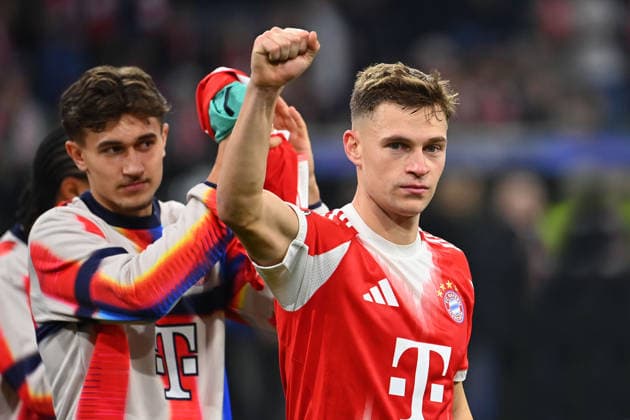 Schlussjubel Joshua KIMMICH (Bayern Muenchen). hi:Tom BISCHOF (Bayern Muenchen), Jubel,Freude,Begeisterung,Aktion. Fussball Champions League,Saison 2025 26, Ligaphase FC Bayern Muenchen - Sporting CP 3-1 am 09.12..2025.
