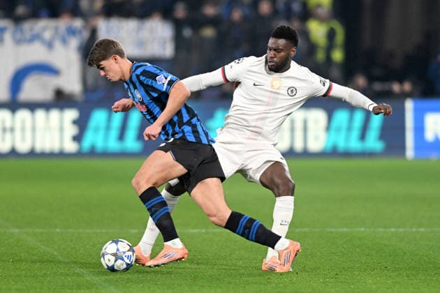 CHARLES DE KETELAERE, Atalanta, BENOIT BADDIASHILE, Chelsea, Champions League 2025-26, Atalanta-Chelsea 2-1, azione, action, contrasto CHAMPIONS LEAGUE 2025-26 ATALANTA-CHELSEA 2-1