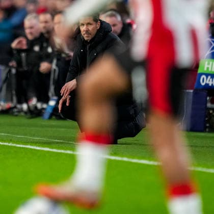 FuÃŸball, CL, PSV Eindhoven - Atletico Madrid EINDHOVEN, NETHERLANDS - DECEMBER 9: Atletico de Madrid head coach Diego Simeone looks on during the UEFA Champions League 2025 26 League Phase MD6 match between PSV Eindhoven and Atletico de Madrid at PSV Stadion on December 9, 2025 in Eindhoven, Netherlands. (Photo by Rene Nijhuis) SPO  Copyright: xRenexNijhuis