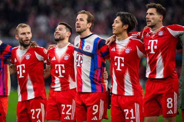 Bayern Munich v Sporting CP - UEFA Champions League MUNICH, GERMANY - DECEMBER 9: Munich’s Konrad Laimer, Raphael Guerreiro, Harry Kane, Hiroki Ito and Leon Goretzka (L-R) celebrate the victory after a UEFA Champions League League Phase MD6 match against Sporting Clube de Portugal at Football Arena Munich in Munich, Germany, on December 9, 2025. Hesham Elsherif Anadolu Munich Germany. Editorial use only. Please get in touch for any other usage.  Copyright: x2025xAnadoluxHeshamxElsherifx