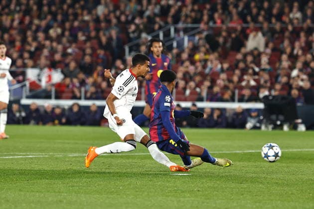 Ansgar knauff (Frankfurt), DECEMBER 9, 2025 - Football Soccer : UEFA Champions League League phase match day 6 between FC Barcelona, Barca - Eintracht Frankfurt at the Camp Nou in Barcelona, Spain. Noxthirdxpartyxsales  aflo_313106116