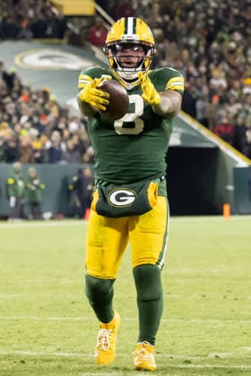 December 7, 2025: Green Bay Packers running back Josh Jacobs (8) indicates the path he wouldÃ¢â‚¬â ¢ve taken to the end zone if the play hadnÃ¢â‚¬â ¢t been blown dead against the Chicago Bears in Green Bay, WI. Packers defeated Bears, 28-21. Cal Media. Green Bay United States of America - ZUMAc04_ 20251207_zma_c04_557 Copyright: xKirstenxSchmittx