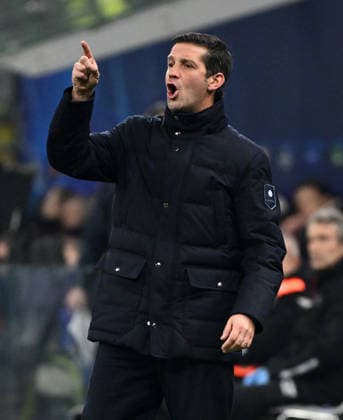 (251210) -- MILAN, Dec. 10, 2025 -- Inter Milan s head coach Cristian Chivu gestures during the UEFA Champions League between Inter Milan and Liverpool in Milan, Italy, Dec. 9, 2025. (Photo by Xinhua) (SP)ITALY-MILAN-FOOTBALL-UEFA CHAMPIONS LEAGUE-INTER MILAN VS LIVERPOOL AlbertoxLingria 