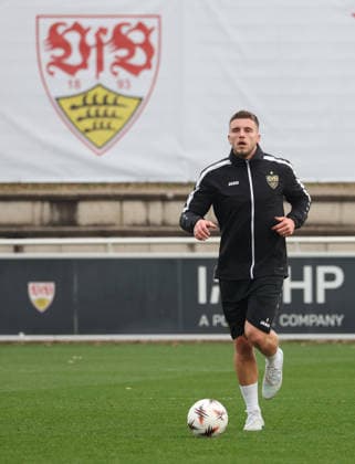 BAU 10.12..2025 Stuttgart Fußball VfB Stuttgart Training, Ermedin Demirovic (VfB)