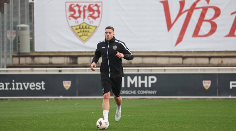 BAU 10.12..2025 Stuttgart Fußball VfB Stuttgart Training, Ermedin Demirovic (VfB)