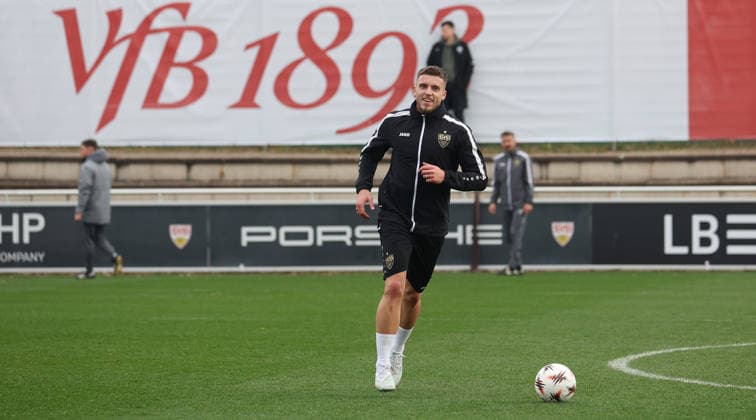BAU 10.12..2025 Stuttgart Fußball VfB Stuttgart Training, Ermedin Demirovic (VfB)