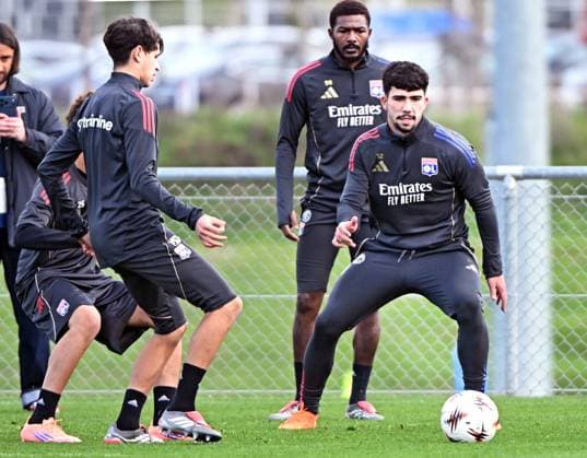 ENTRAINEMENT DE L OL PHOTOPQR LE PROGRES Stéphane GUIOCHON - Décines-Charpieu 10 12 2025 - Match Europa League OL - -GoHeadEagles -A Décines au Groupama Training Center à la veille du match de poule de l Europa League saison 2025 - 2026 OL - Go Ahead Eagles entrainement de l OL ici Alejandro Gomes Rodriguez Lyon at training before its match in Europa League Décines-Charpieu Rhône Rhône-Alpes France  Copyright: xPHOTOPQR LExPROGRES MAXPPPxStéphanexGUIOCHONx 20251210LPL5851 20251210LPL5851