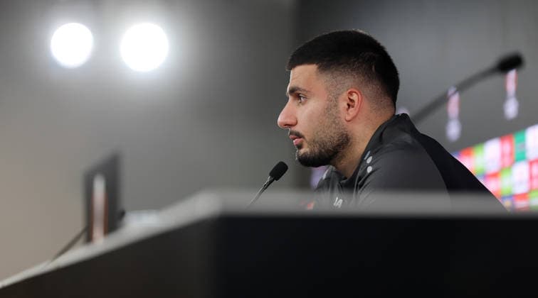 BAU 10.12..2025 Stuttgart Fußball VfB Stuttgart Pressekonferenz, Deniz Undav
