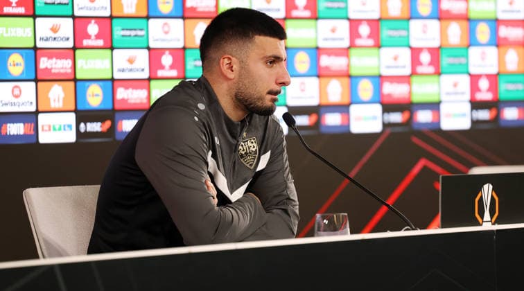 BAU 10.12..2025 Stuttgart Fußball VfB Stuttgart Pressekonferenz, Deniz Undav