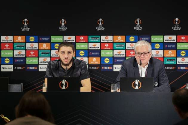 Conference de Jaouen Hadjam - PHOTOPQR VOIX DU NORD Thierry Thorel ; 10 12 2025 ; Berne , le 10 decembre 2025 - L international algerien qui evolue au poste d arrière gauche au BSC Young Boys en conference de presse avant la rencontre le LOSC en Europa League - Photo : Thierry Thorel La Voix du Nord press conference, PK, Pressekonferenz in Berne on December 10, 2025 Berne-Mitteland France  Copyright: xPHOTOPQR VOIXxDUxNORD MAXPPPxThierryxThorelx 20251210VDN6377 20251210VDN6377