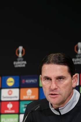 Conference de Giorgio Contini - PHOTOPQR VOIX DU NORD Thierry Thorel ; 10 12 2025 ; Berne , le 10 decembre 2025 - L entraineur des BSC Young Boys en conference de presse avant la rencontre le LOSC en Europa League - Photo : Thierry Thorel La Voix du Nord press conference, PK, Pressekonferenz in Berne on December 10, 2025 Berne-Mitteland France  Copyright: xPHOTOPQR VOIXxDUxNORD MAXPPPxThierryxThorelx 20251210VDN6724 20251210VDN6724