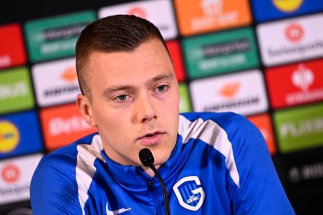Midtjylland v KRC Genk - UEFA Europa League Media Activities 10 12 2025 MIDTJYLLAND, DENMARK - DECEMBER 10 : Heymans Daan midfielder of KRC Genk talking to the press during a press conference, PK, Pressekonferenz ahead of the UEFA Europa League 2025 26 League Phase MD6 match between Midtjylland and KRC Genk on December 10, 2025 in Midtjylland, Denmark, 10 12 2025 Midtjylland Denmark  Copyright: xTomasxSiskx